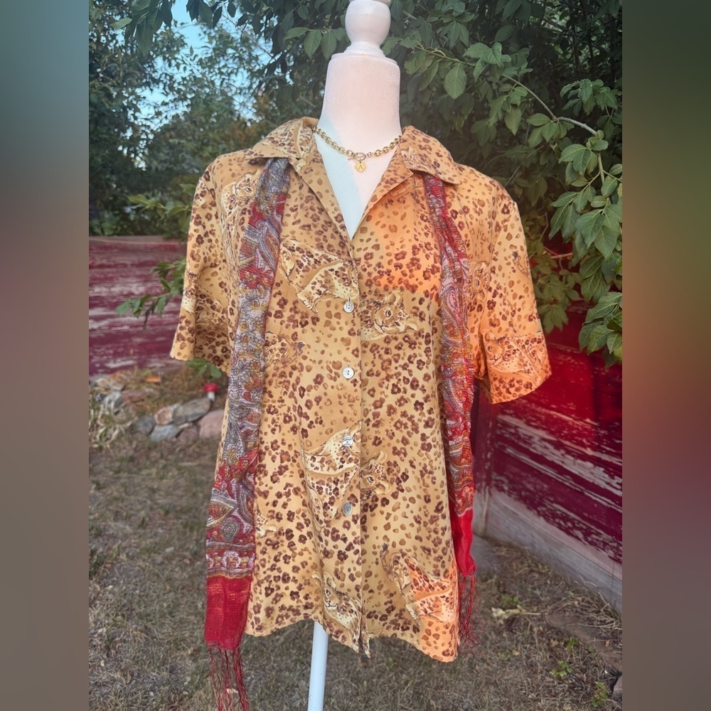 EUC- Vintage Impressions Leopard Print Blouse-Size L - Picture 4 of 7